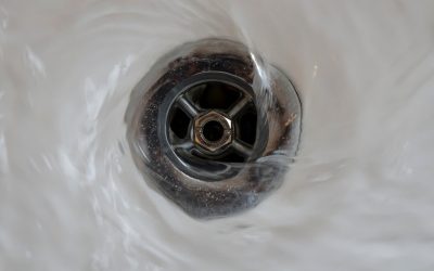 6 Signs of a Plumbing Problem: Protecting Your Home from Water Damage